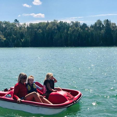 Miller Lake Lakefront Hope Lodge מראה חיצוני תמונה