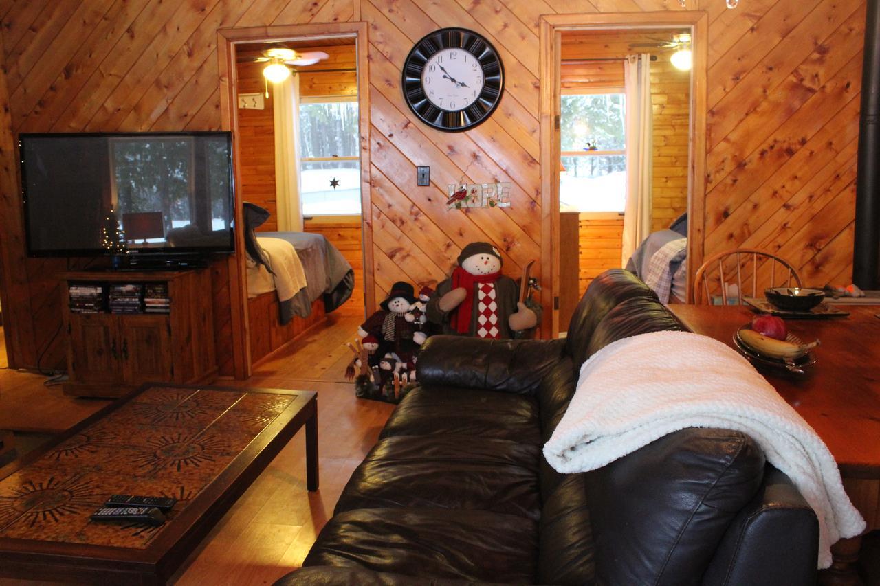 Miller Lake Lakefront Hope Lodge מראה חיצוני תמונה