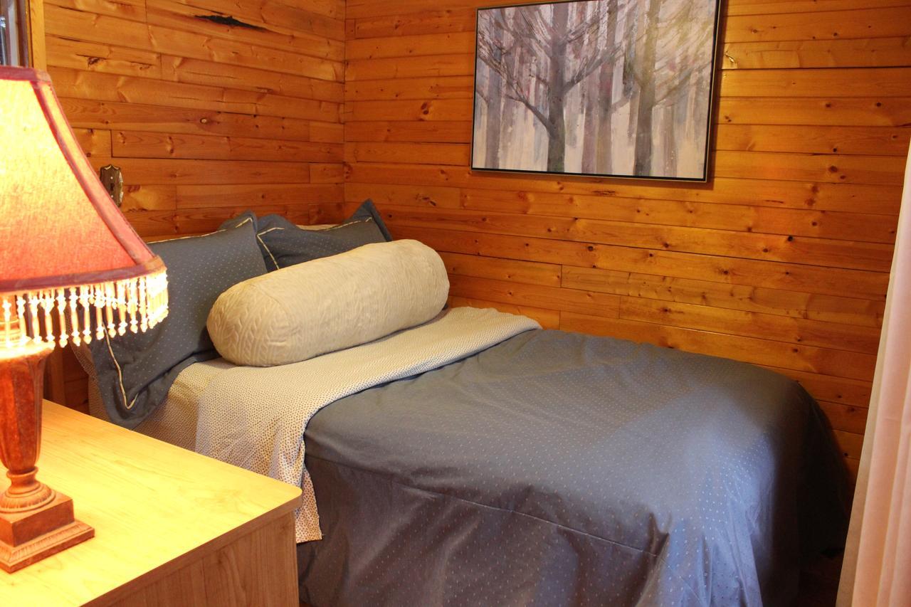 Miller Lake Lakefront Hope Lodge מראה חיצוני תמונה