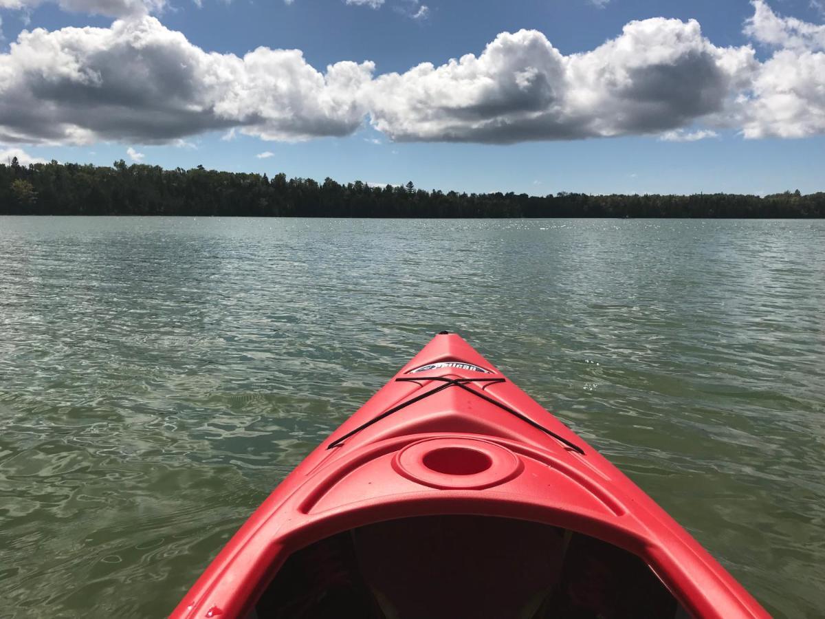 Miller Lake Lakefront Hope Lodge מראה חיצוני תמונה