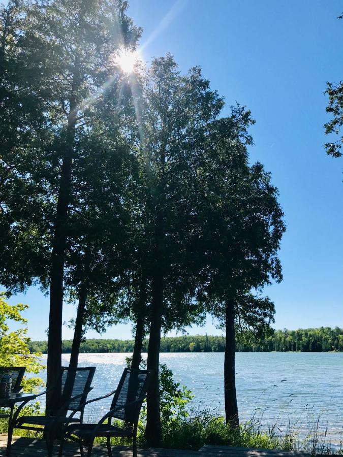 Miller Lake Lakefront Hope Lodge מראה חיצוני תמונה